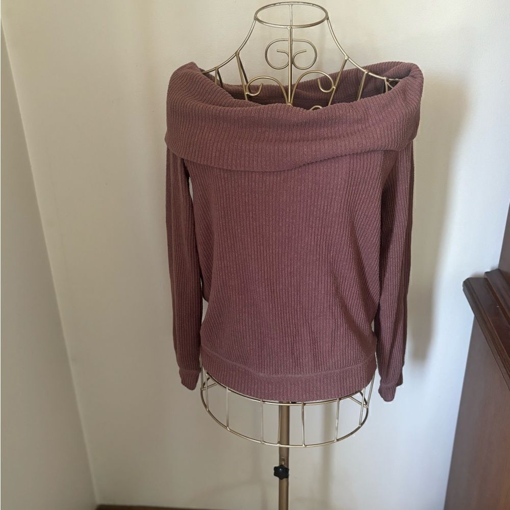Abercrombie & Fitch Ribbed Off Shoulder Sweater Size XS Mauve